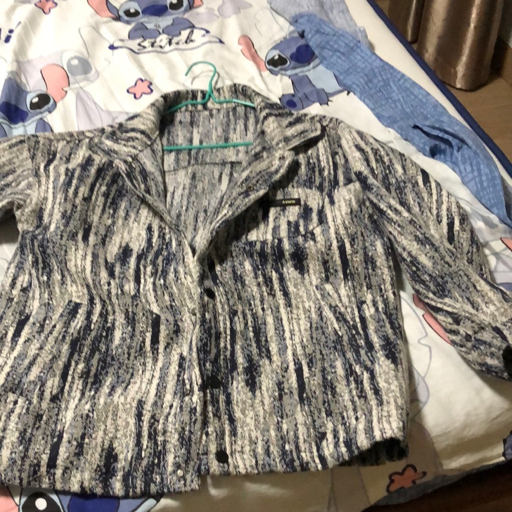 Men's black and white striped design style top